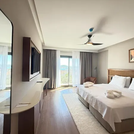 Cunda Kızılca Deluxe Hotel&spa Otel 4*