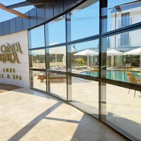 Cunda Kızılca Deluxe Hotel&spa 4*